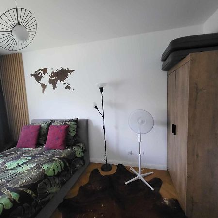 Friendly Apartment Blisko Progresji Varsovia Exterior foto